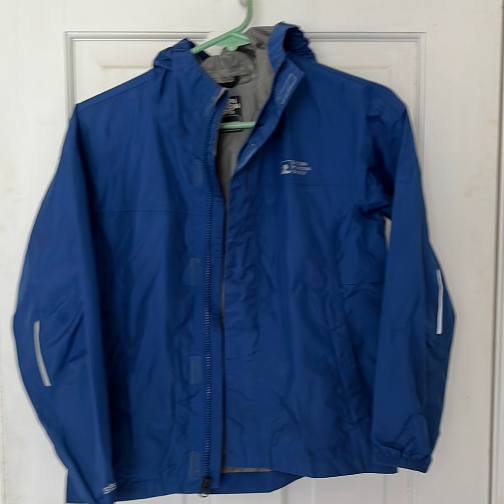 Excellent Condition Eastern Mountain Sports Youth Med Rain Jacket